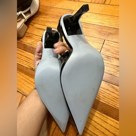 Zara Glossy Black Heels - Picture 3 of 6